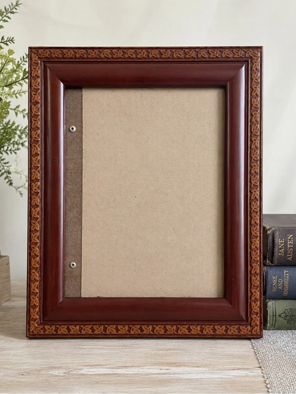 Rare Woods Carved Ornate Picture Frame. Sz-11x13 Burns of Boston 1980’s 1990’s